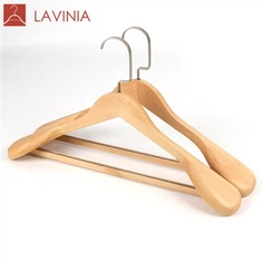 Penjadors de fusta d'espatlla ampla